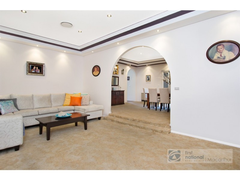 7 Moffat Place, Minto NSW 2566