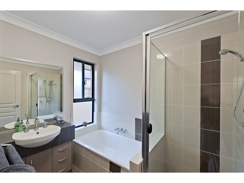 150 Beaufort Crescent, Moggill QLD 4070