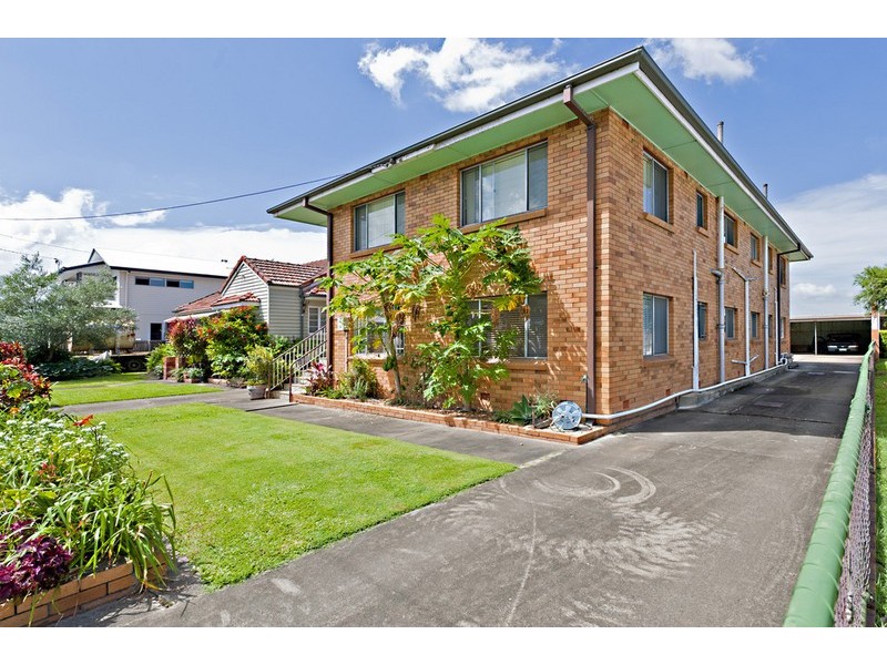 17 Raceview Avenue, Hendra QLD 4011