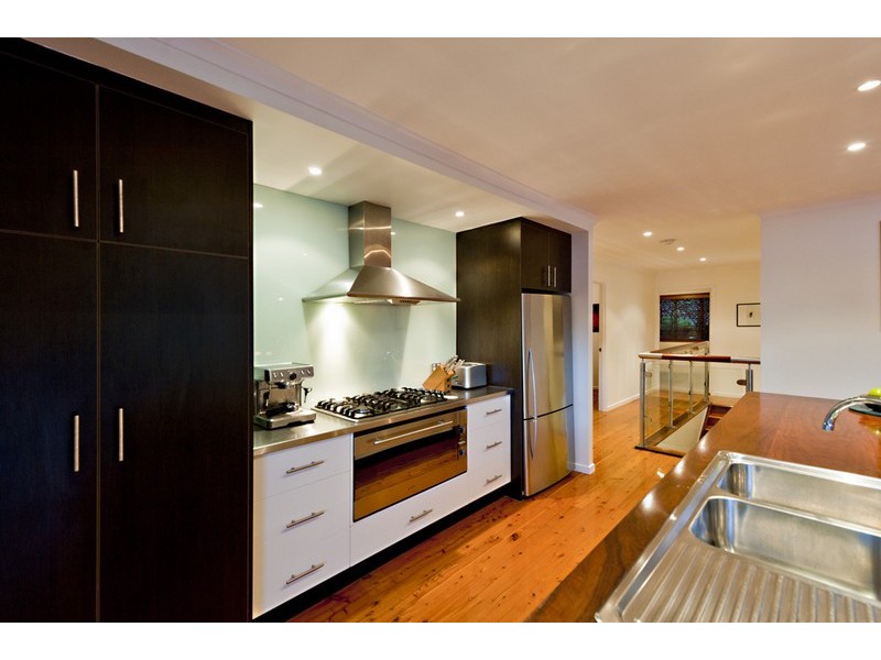 48 Tucker Street, Chapel Hill QLD 4069