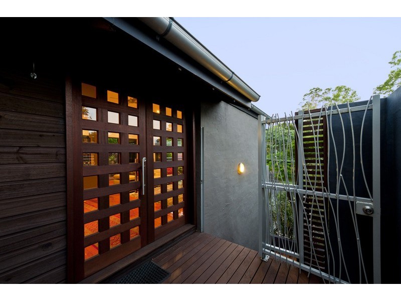 48 Tucker Street, Chapel Hill QLD 4069