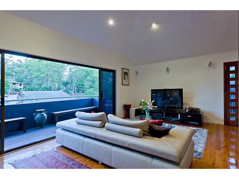 48 Tucker Street, Chapel Hill QLD 4069