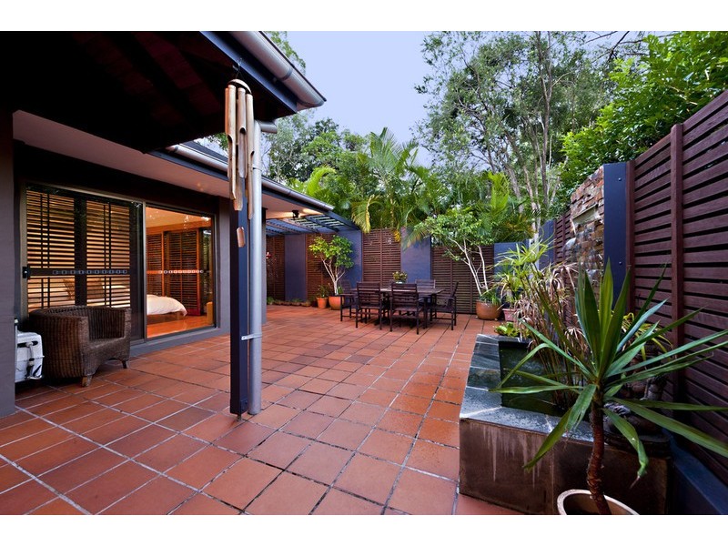 48 Tucker Street, Chapel Hill QLD 4069