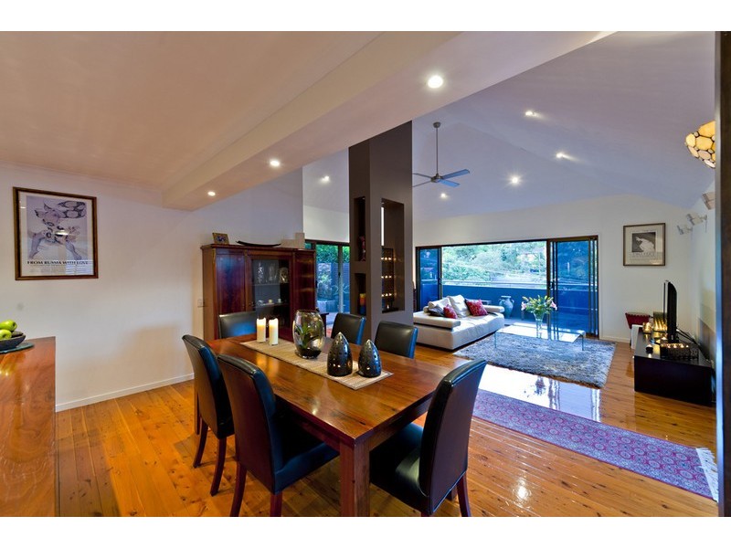 48 Tucker Street, Chapel Hill QLD 4069