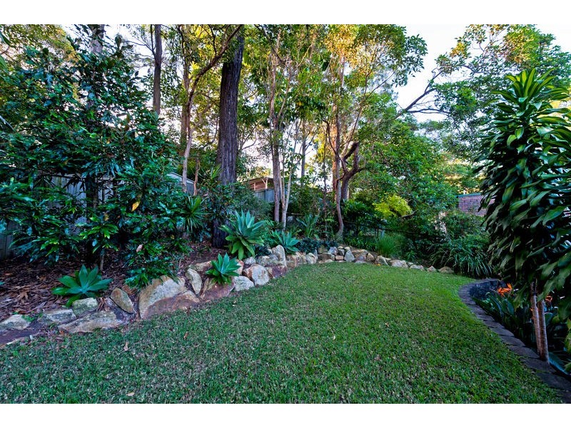 48 Tucker Street, Chapel Hill QLD 4069