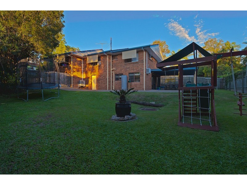30 Aurora Crescent, Kenmore QLD 4069