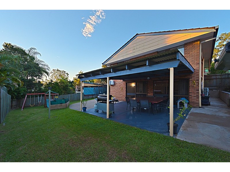 30 Aurora Crescent, Kenmore QLD 4069