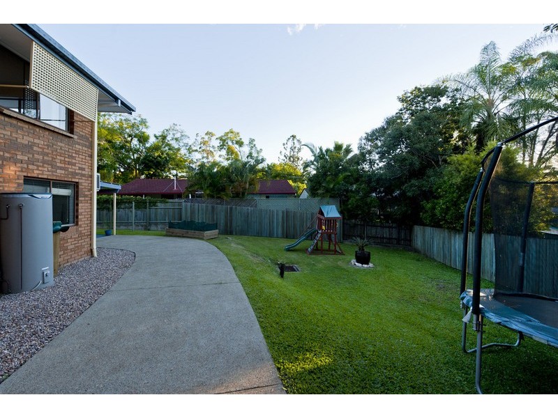 30 Aurora Crescent, Kenmore QLD 4069