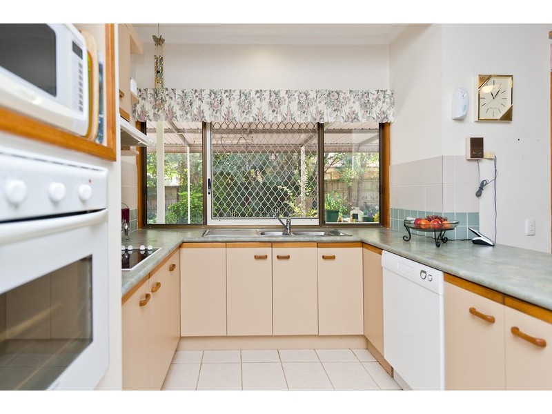 1 Palm Court, Bellbowrie QLD 4070