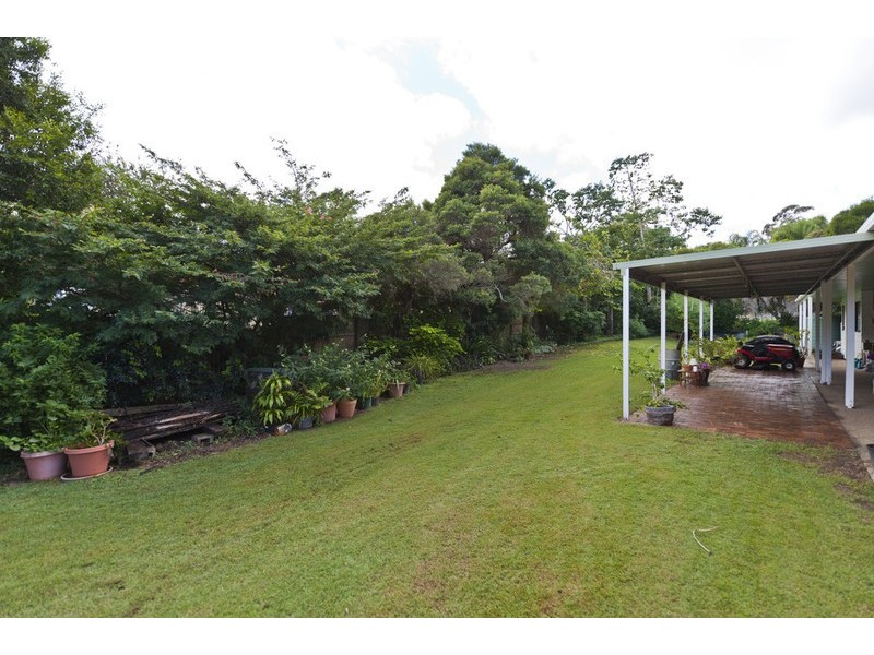 1 Palm Court, Bellbowrie QLD 4070