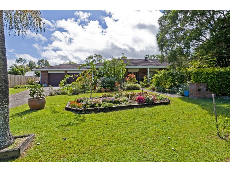 1 Palm Court, Bellbowrie QLD 4070