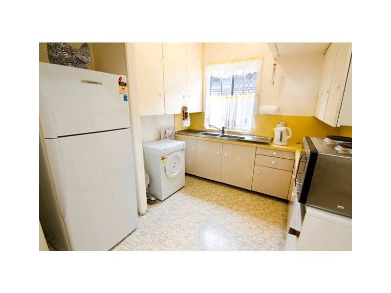 34 Barnett Rd, Bardon QLD 4065