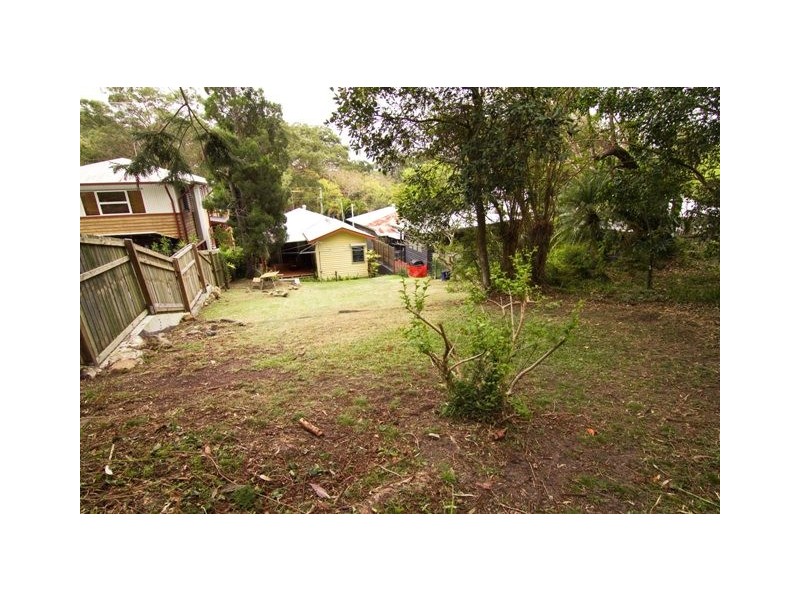 34 Barnett Rd, Bardon QLD 4065