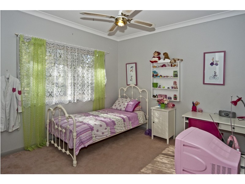 7 Gabbinbar Court, Pine Mountain QLD 4306