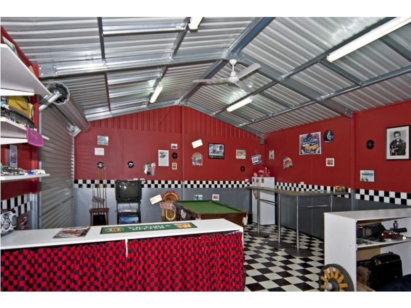 7 Gabbinbar Court, Pine Mountain QLD 4306