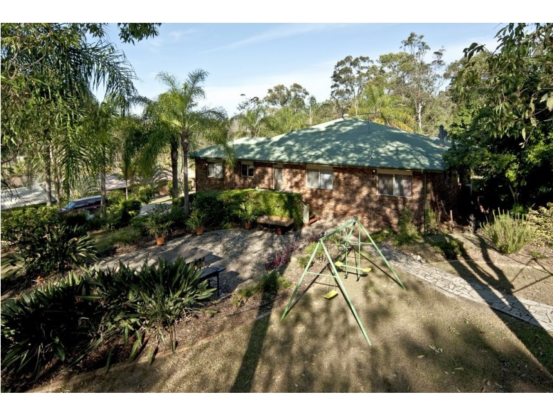 7 Gabbinbar Court, Pine Mountain QLD 4306