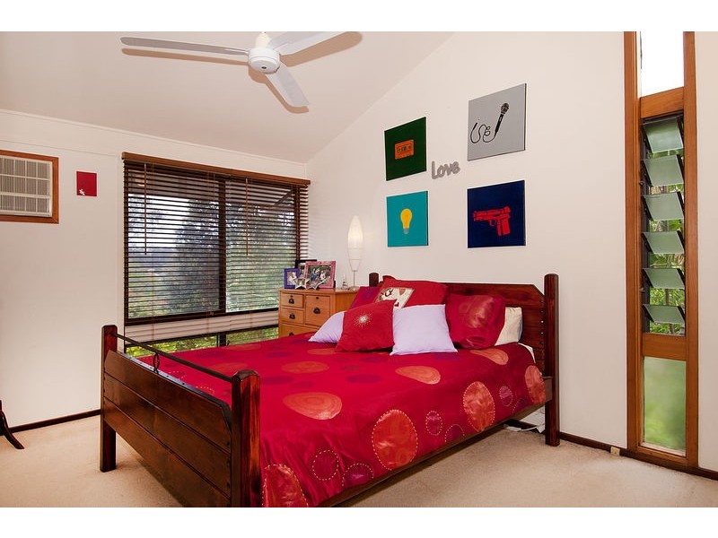 20 Aurora Crescent, Kenmore QLD 4069