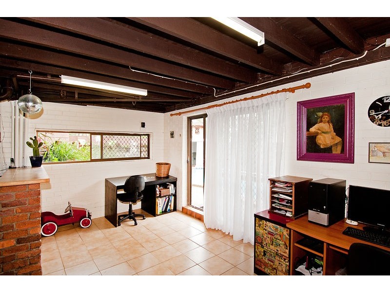 20 Aurora Crescent, Kenmore QLD 4069