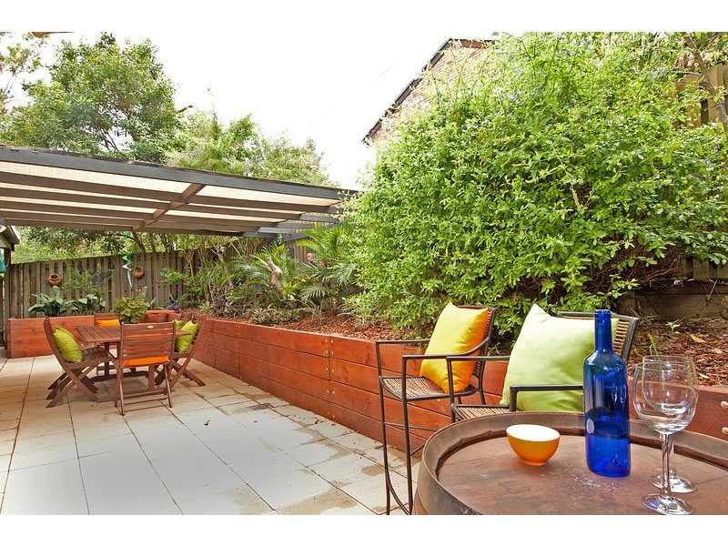 20 Aurora Crescent, Kenmore QLD 4069