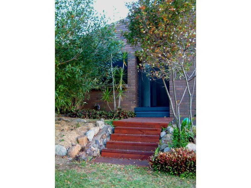 20 Aurora Crescent, Kenmore QLD 4069