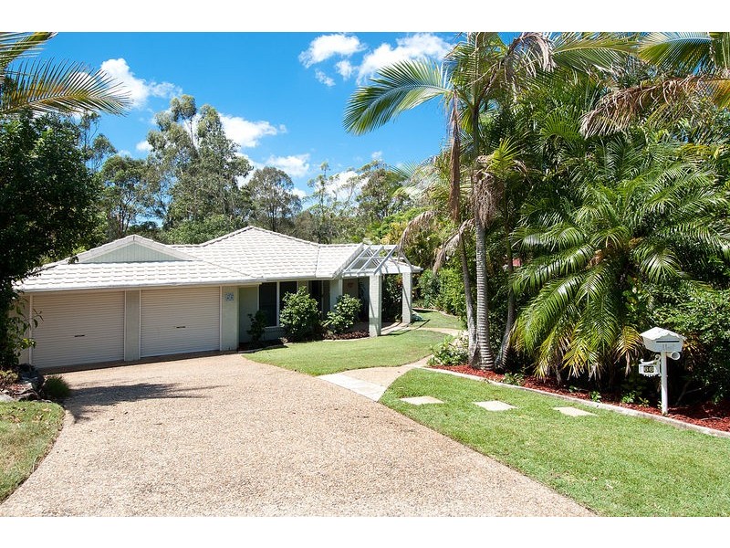 66 Hakea Crescent, Chapel Hill QLD 4069