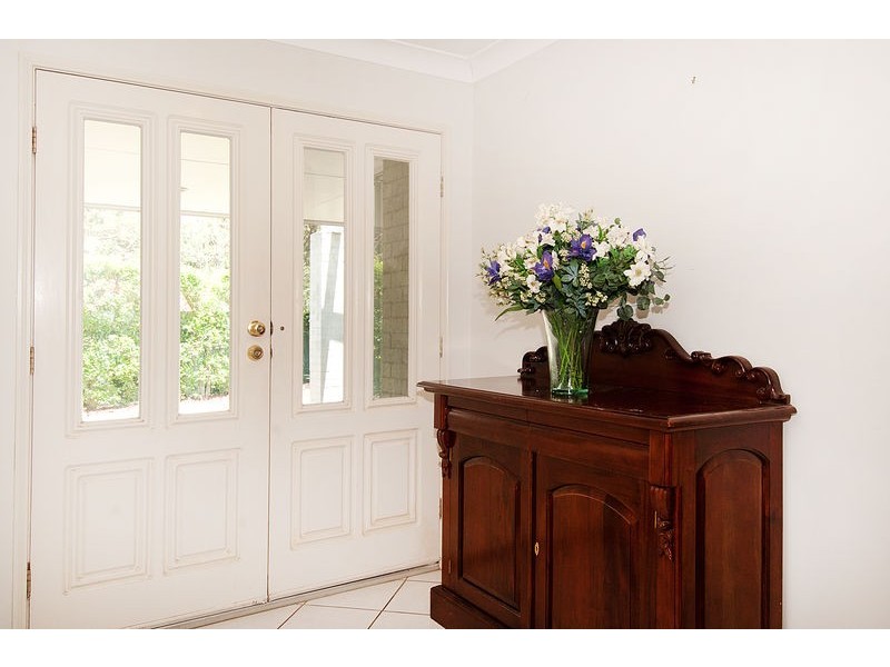 66 Hakea Crescent, Chapel Hill QLD 4069