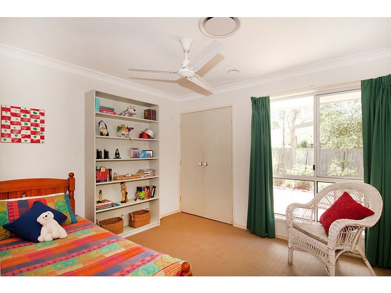 66 Hakea Crescent, Chapel Hill QLD 4069