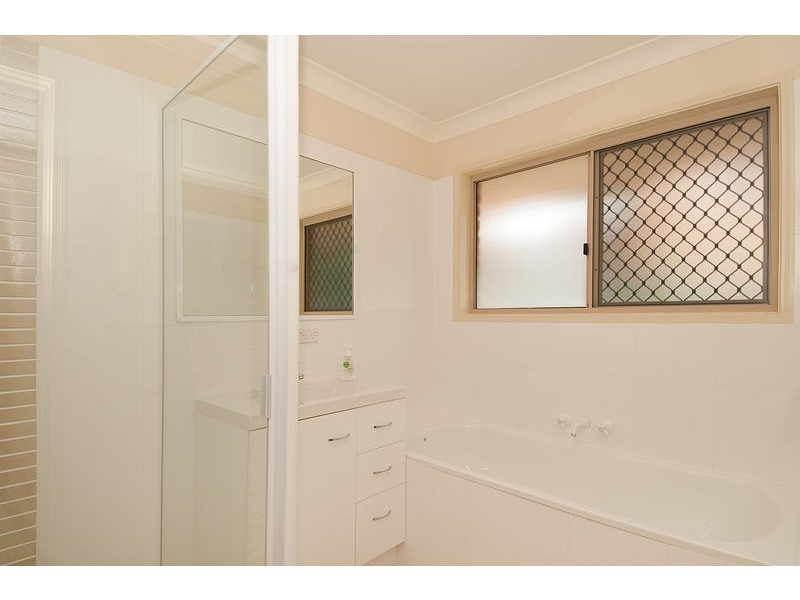 53 Wyndarra Street, Kenmore QLD 4069