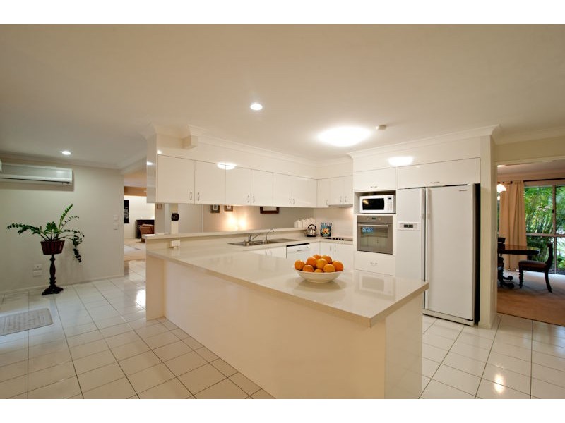 53 Morningview Street, Chapel Hill QLD 4069