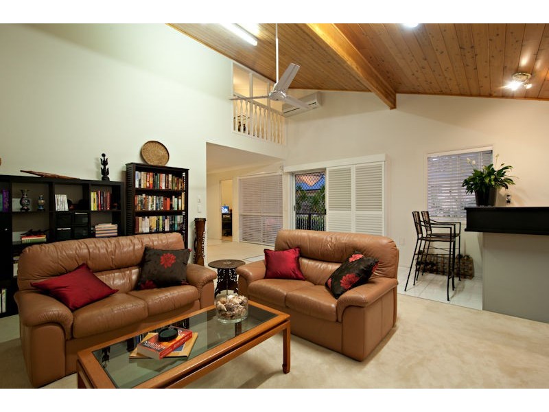 53 Morningview Street, Chapel Hill QLD 4069