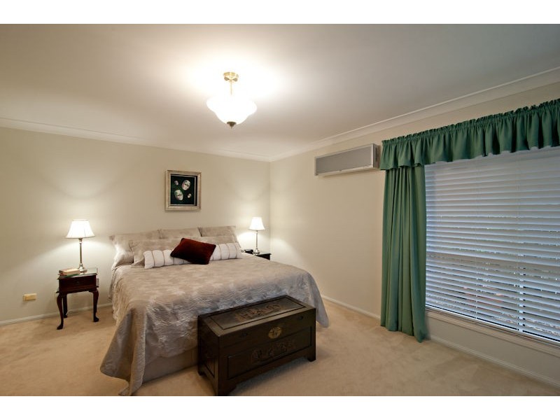 53 Morningview Street, Chapel Hill QLD 4069