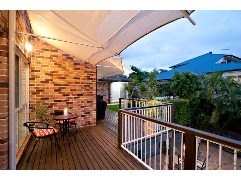 53 Morningview Street, Chapel Hill QLD 4069