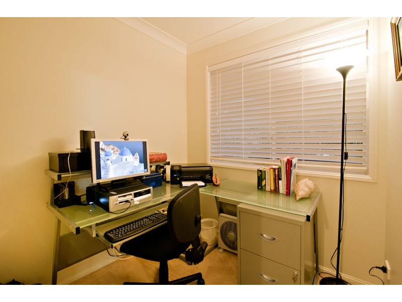 53 Morningview Street, Chapel Hill QLD 4069