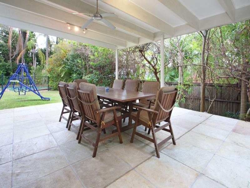 32  Aurora Crescent, Kenmore QLD 4069