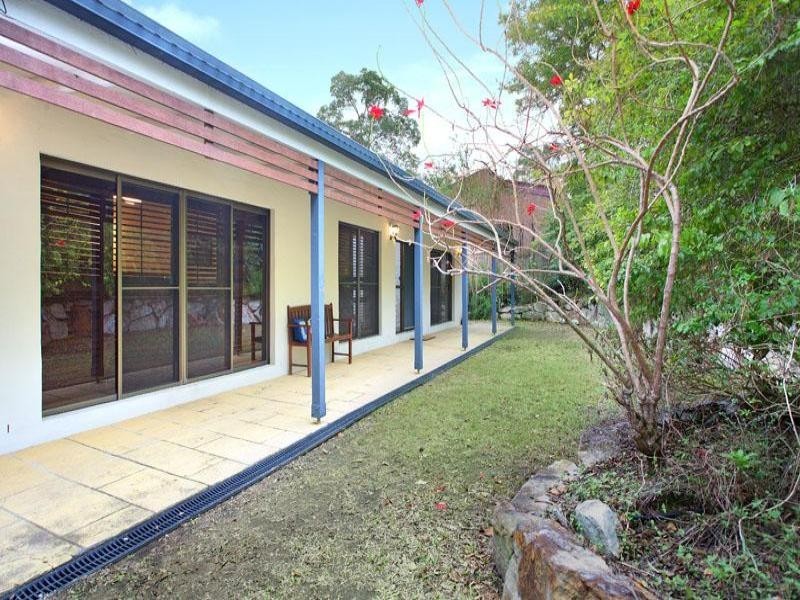 32  Aurora Crescent, Kenmore QLD 4069