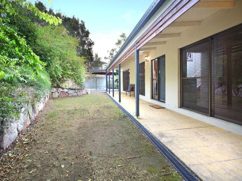 32  Aurora Crescent, Kenmore QLD 4069