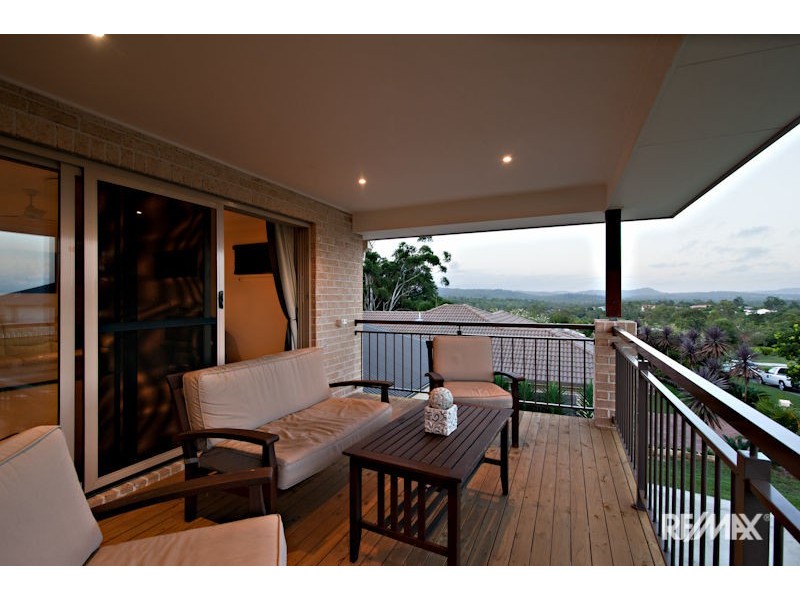 15 Nook Place, Moggill QLD 4070