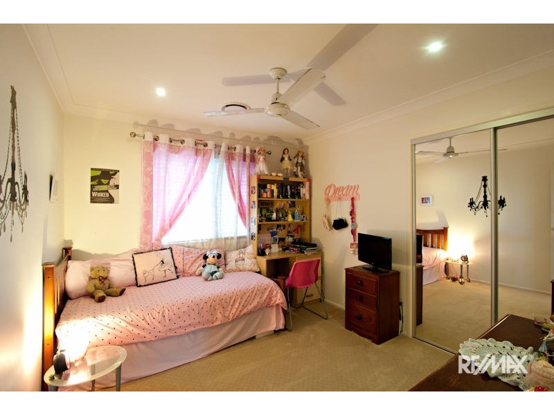 15 Nook Place, Moggill QLD 4070