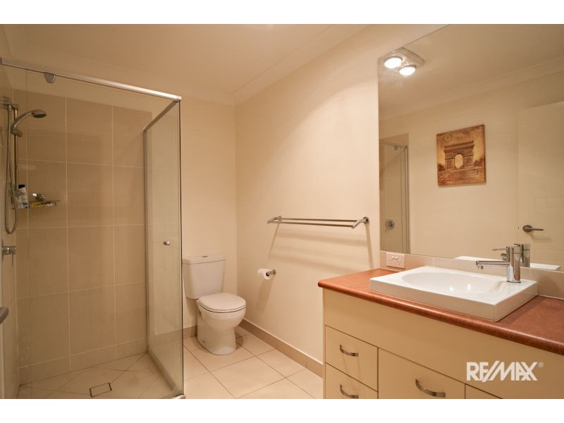 15 Nook Place, Moggill QLD 4070