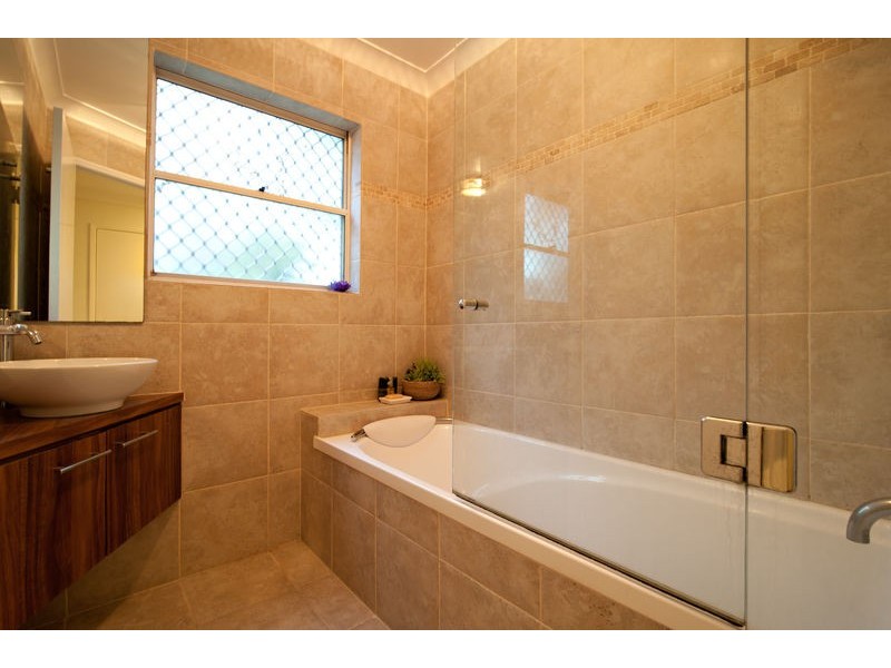 14/82 Russell Tce, Indooroopilly QLD 4068