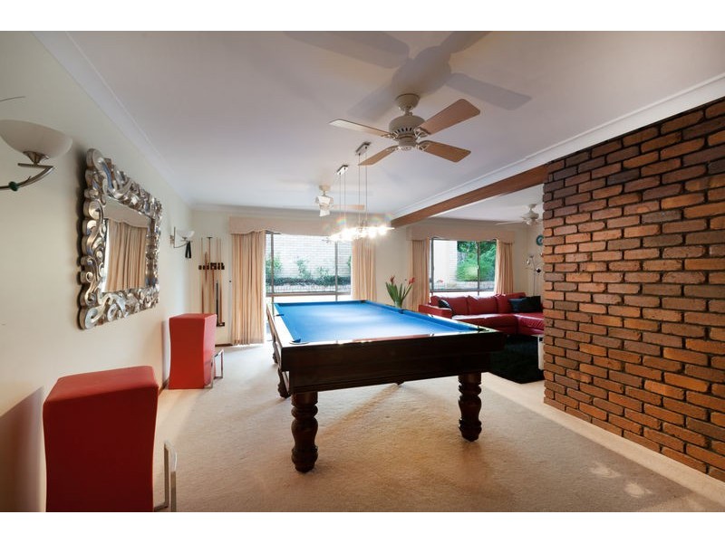 6 Broadmoor Street, Kenmore Hills QLD 4069