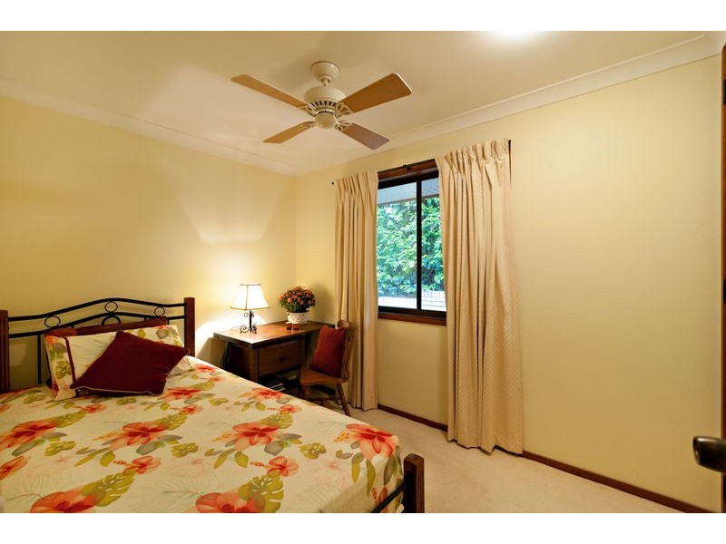 6 Broadmoor Street, Kenmore Hills QLD 4069