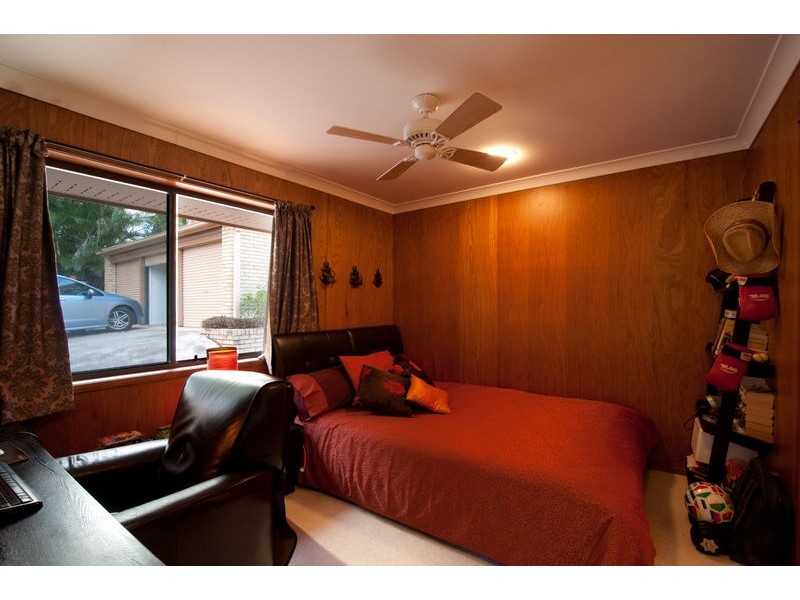 6 Broadmoor Street, Kenmore Hills QLD 4069