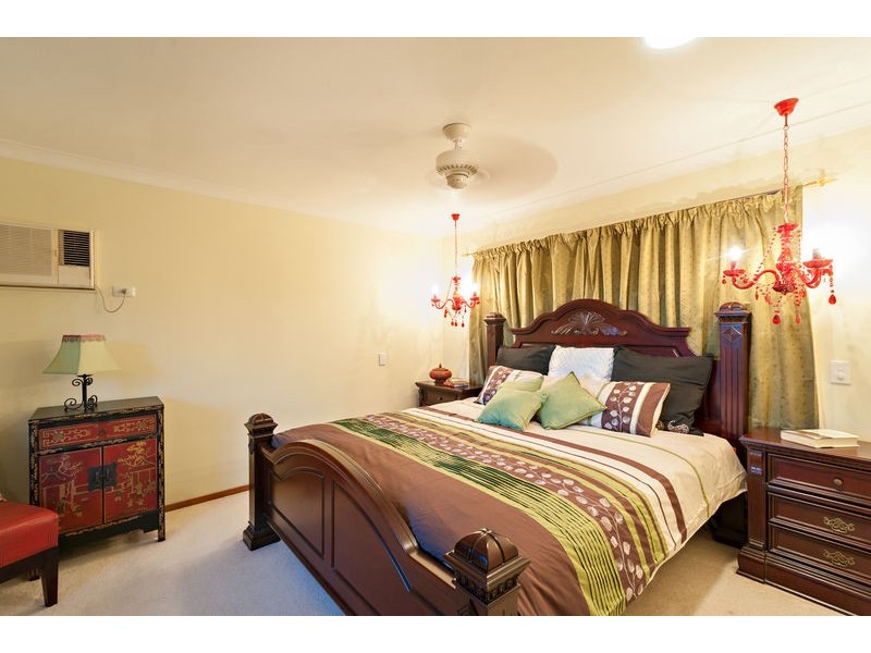 6 Broadmoor Street, Kenmore Hills QLD 4069