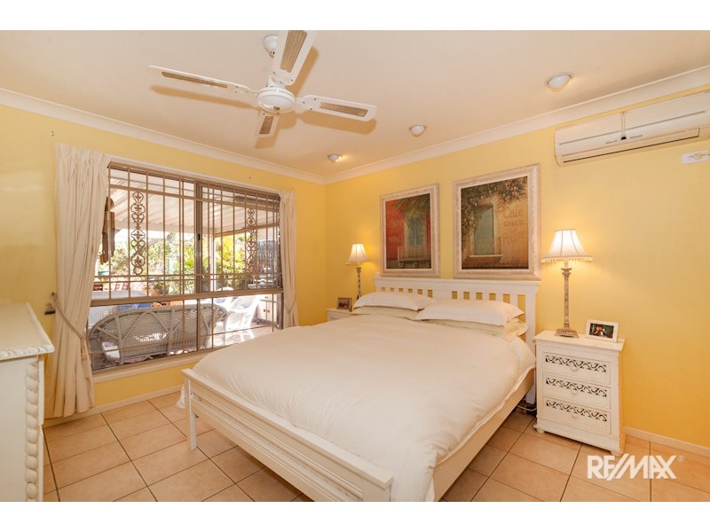 60 Gubberley Street, Kenmore QLD 4069