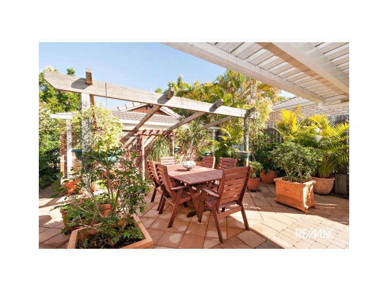 60 Gubberley Street, Kenmore QLD 4069