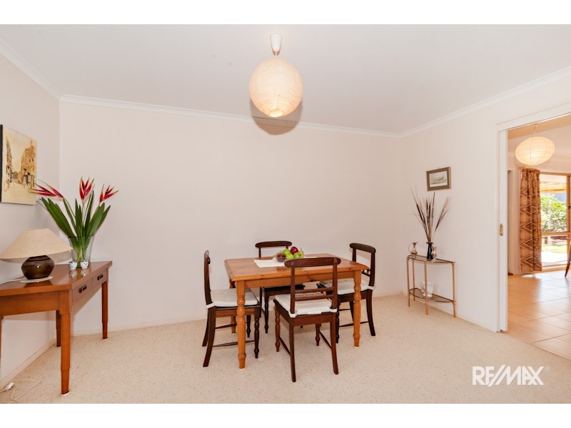 43 Tangmere Street, Chapel Hill QLD 4069