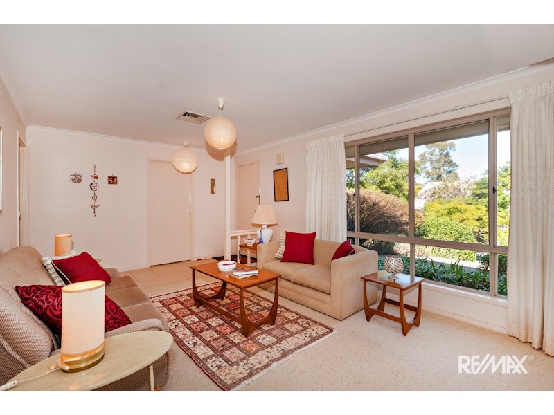 43 Tangmere Street, Chapel Hill QLD 4069