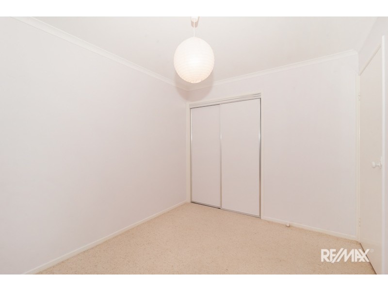 43 Tangmere Street, Chapel Hill QLD 4069