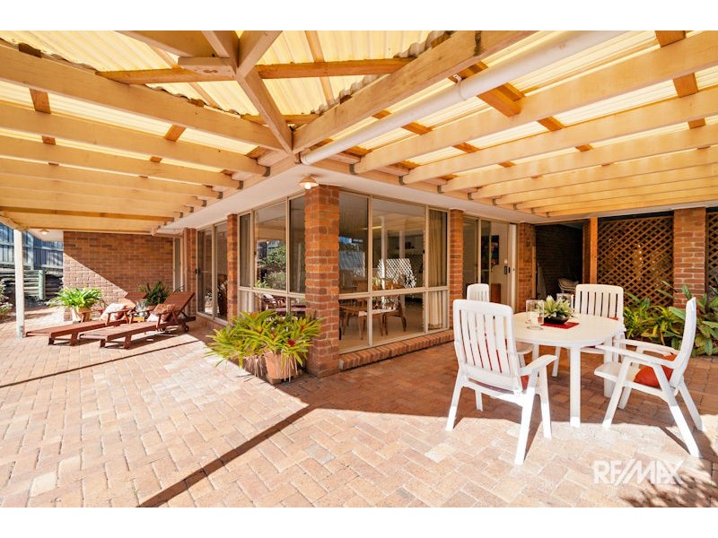 43 Tangmere Street, Chapel Hill QLD 4069